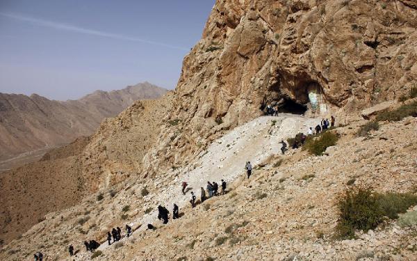 غار و منطقه حفاظت شده دربند سمنان