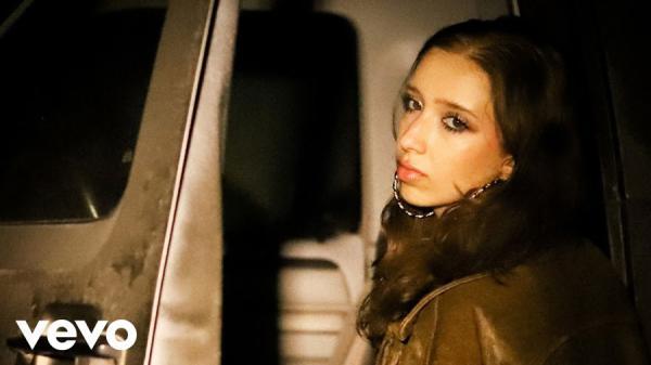 متن و ترجمه آهنگ im yours از Isabel LaRosa متن و ترجمه آهنگ im yours از Isabel LaRosa